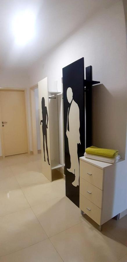 House Merlin Baška Voda Esterno foto