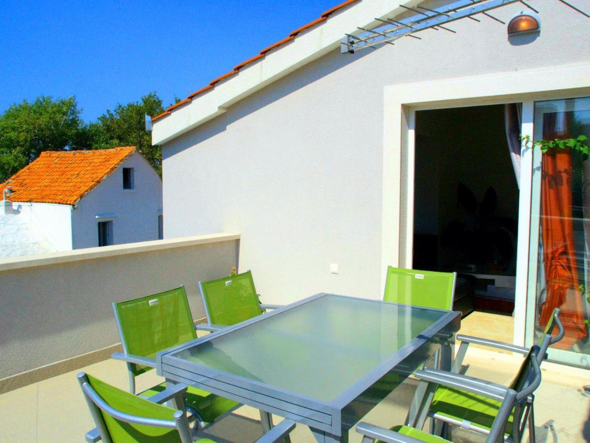 House Merlin Baška Voda Esterno foto